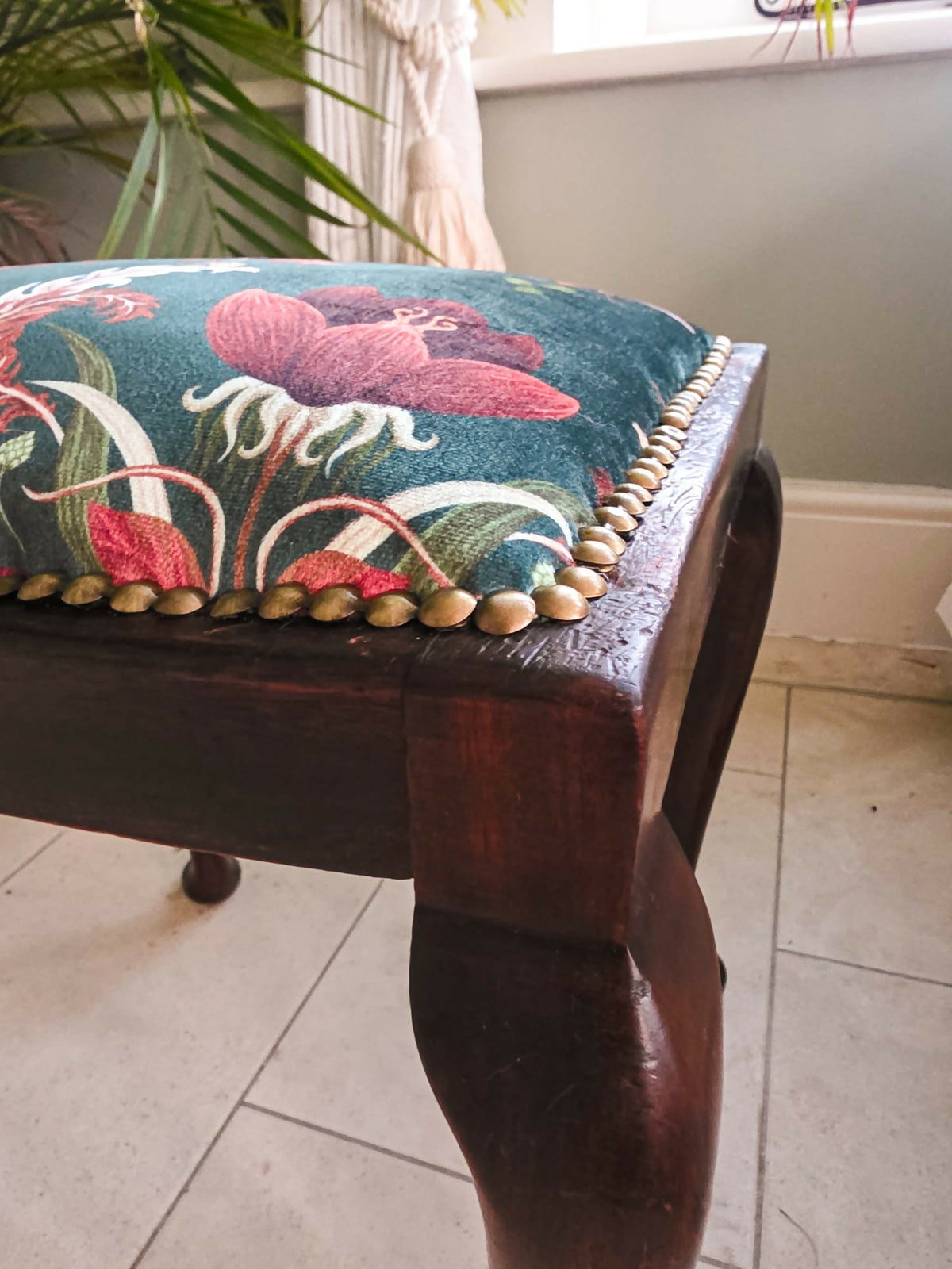 Vintage Dressing Table Stool - Footstool. Becca Who Velvet. Queen Anne legs. Mahogany Frame.