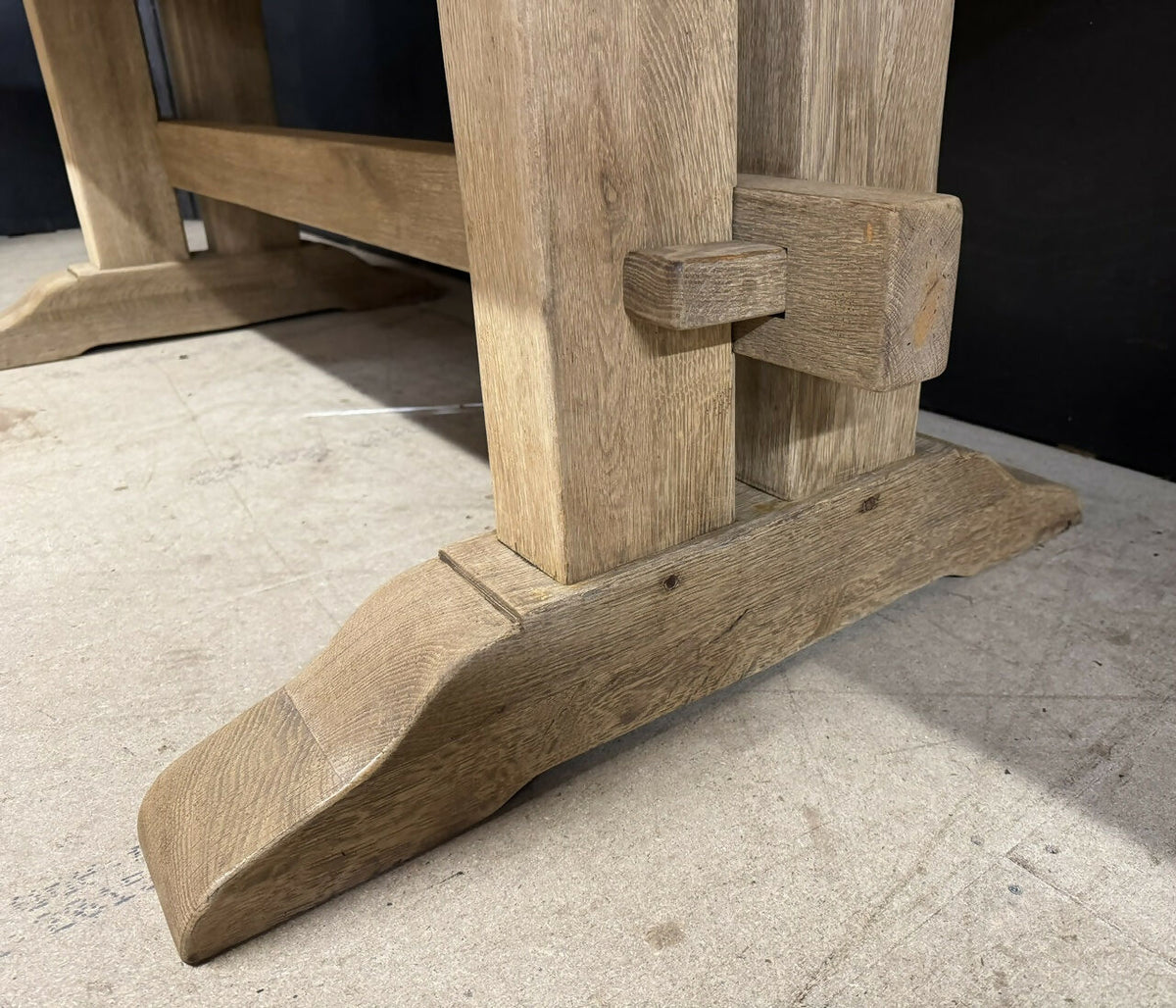 Good Quality Bleached Oak Farmhouse Dining Table