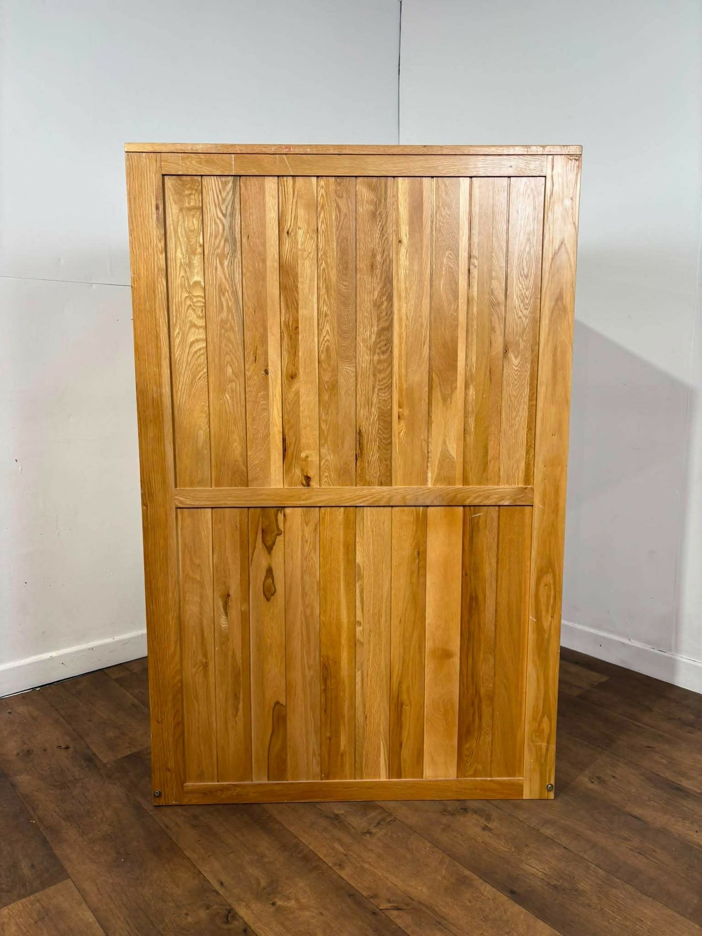 Modern Oak Two Door Wardrobe – Compact Hanging Wardrobe