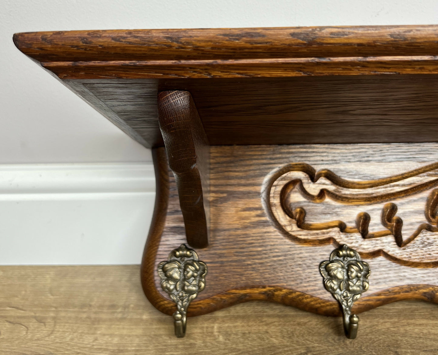 Coat Rack Vintage French Carved Oak Wall Mounted 6 Hooks Rack Hanger LOT 6368