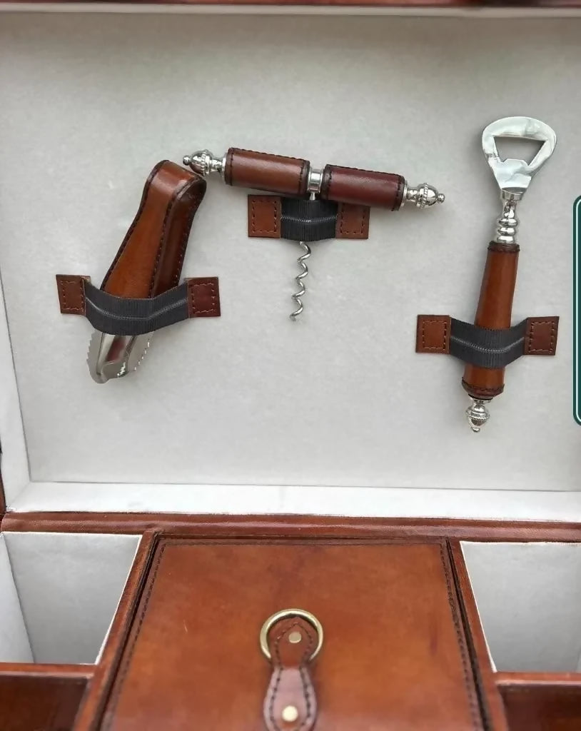 Quality Hand Crafted Vintage Style Leather Campaign Portable Drinks Picnic Bar