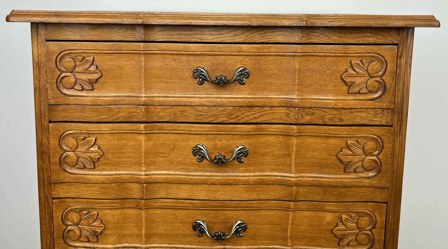 Chest of Drawers Vintage French Louis Oak 4 Drawers Carved Cabinet LOT 6299