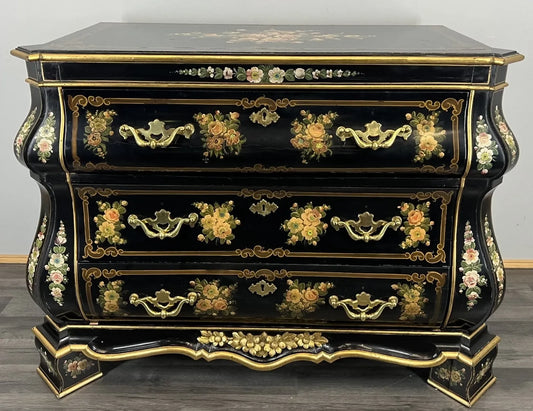 Vintage French Louis XIV Chest of Drawers / Sideboard / Cabinet( LOT 2759)