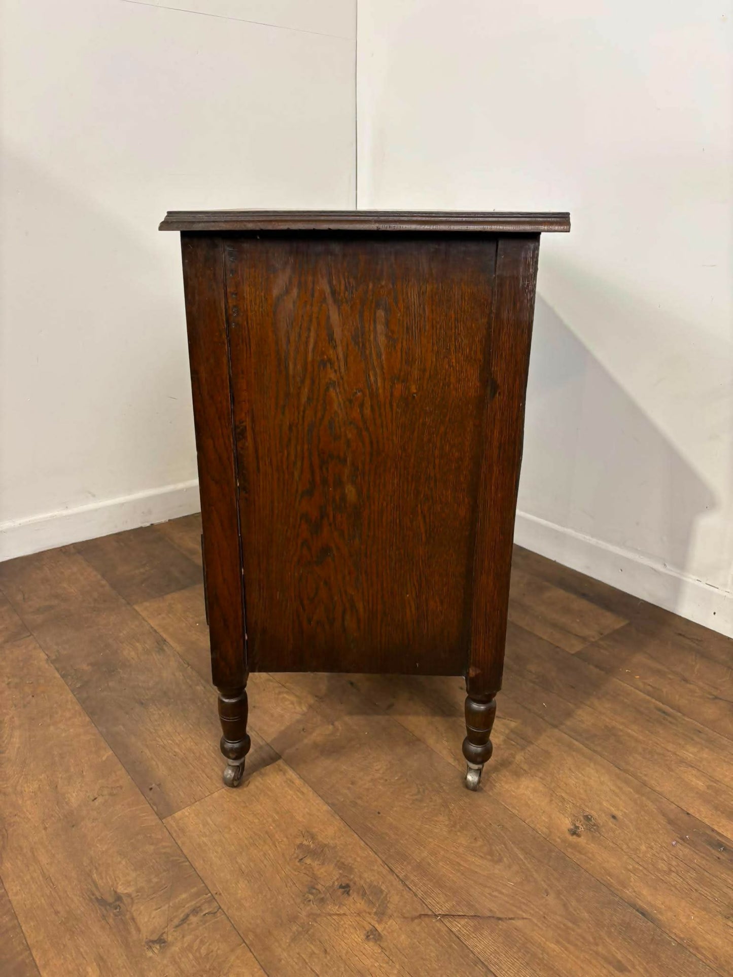 Vintage Oak Bedroom Chest of Three Drawers