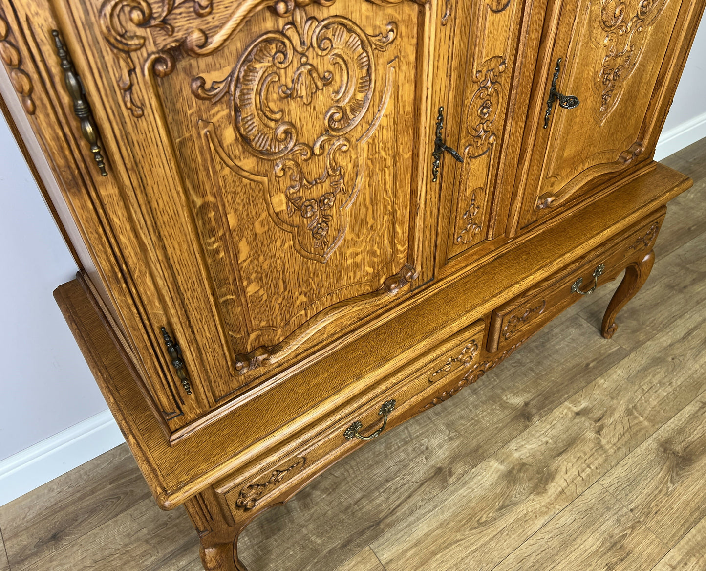 Cabinet Vintage French Louis XVI Oak Display Buffet Carved Sideboard LOT 6316