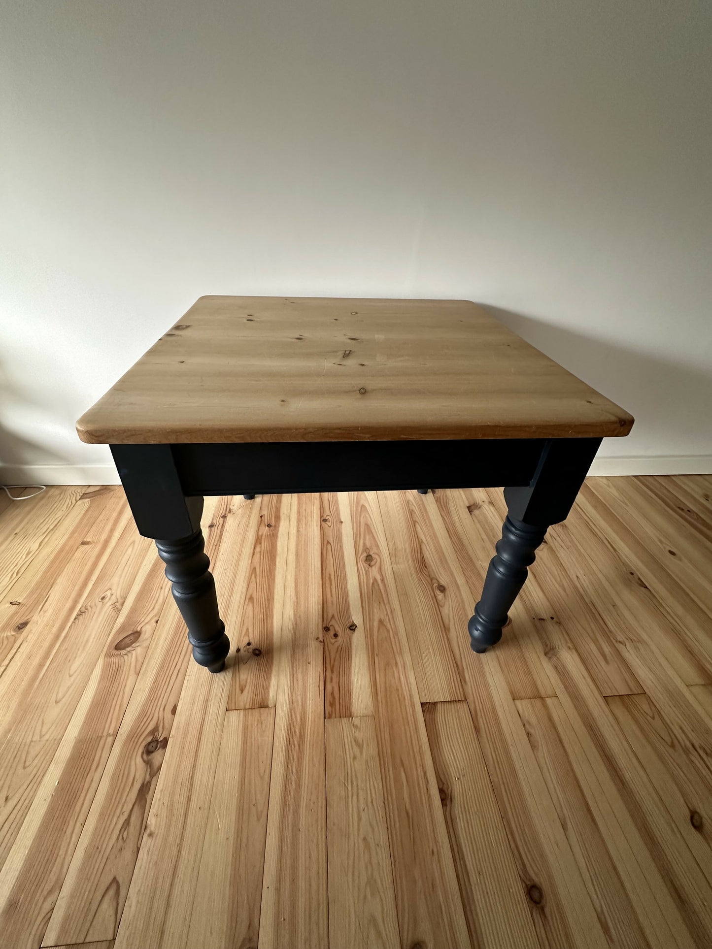 Pine dining table with stripped pine top and blue base