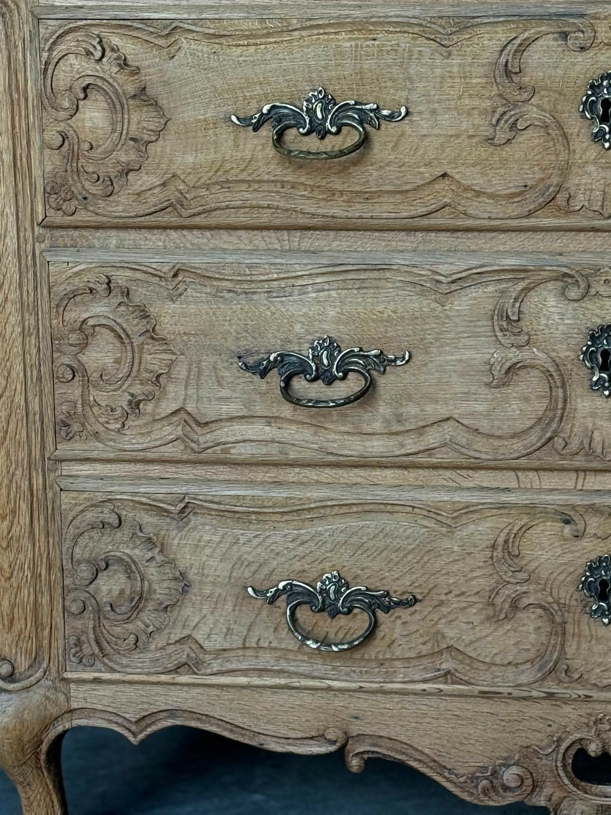 Pretty French Commode Chest Of Drawers