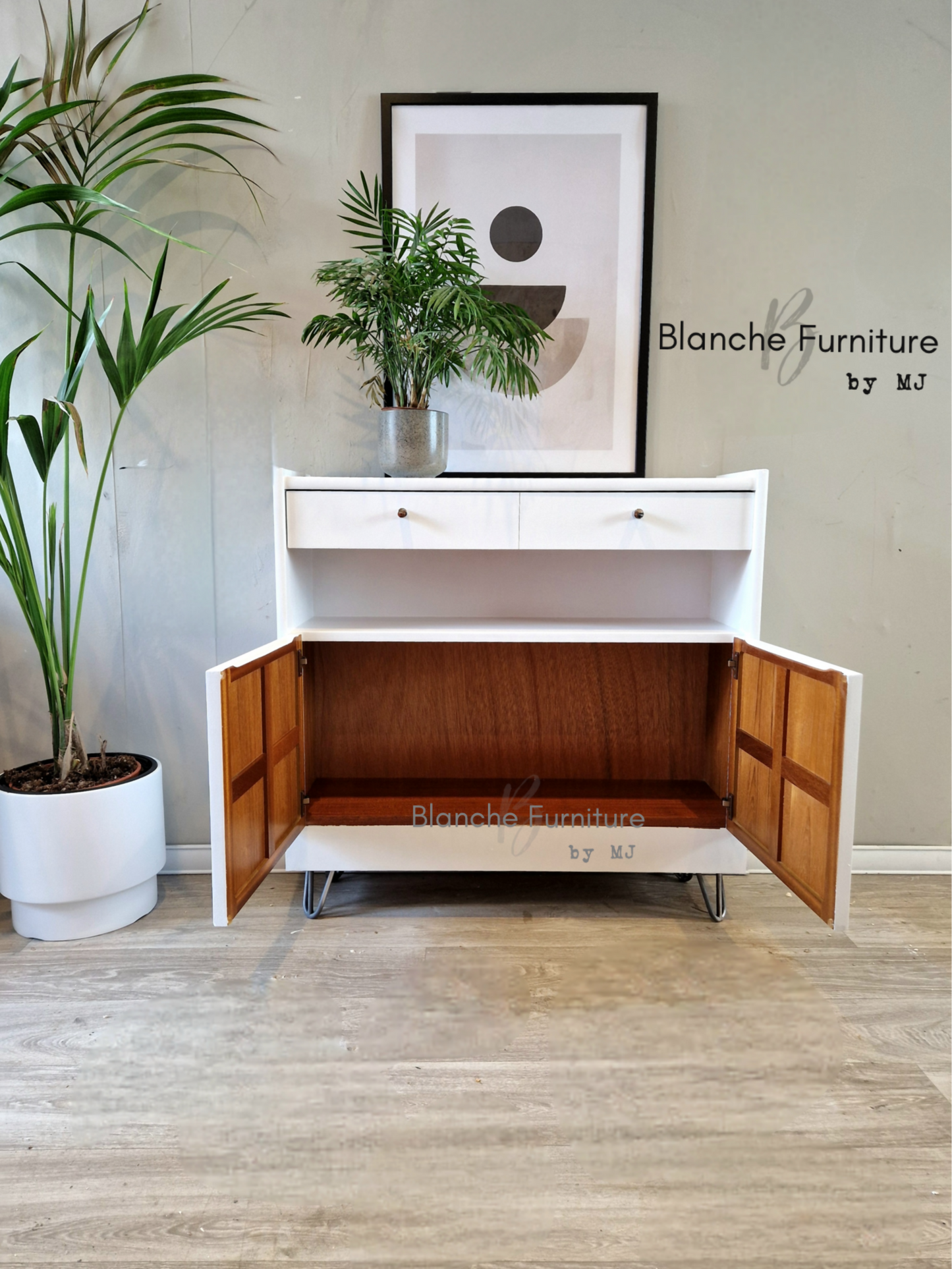 Slim Sideboard / Hallway Console in White, on hairpin legs - By Nathan