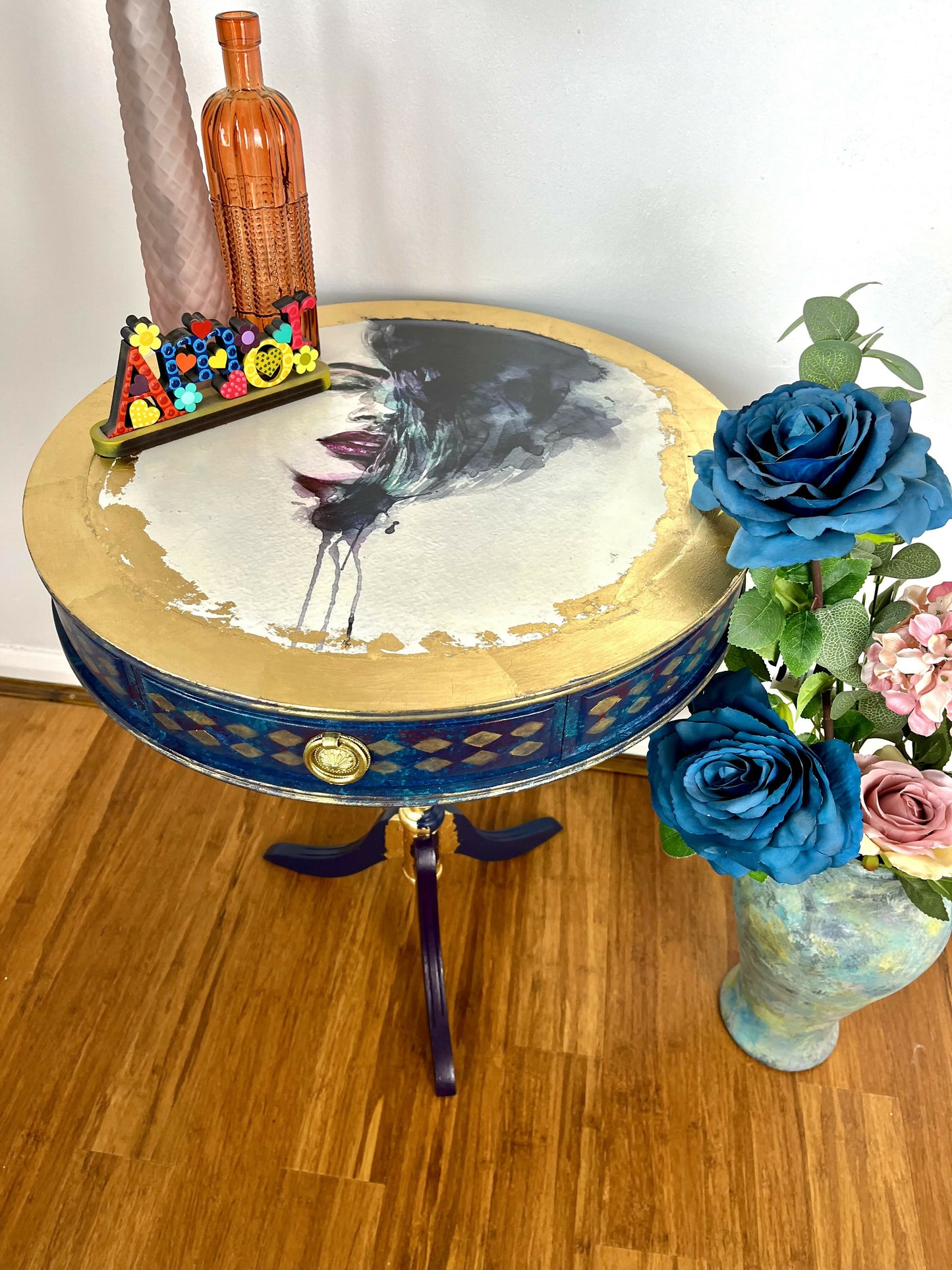 Moody Blues Sensational Lady Face Drum/End/Side Table.