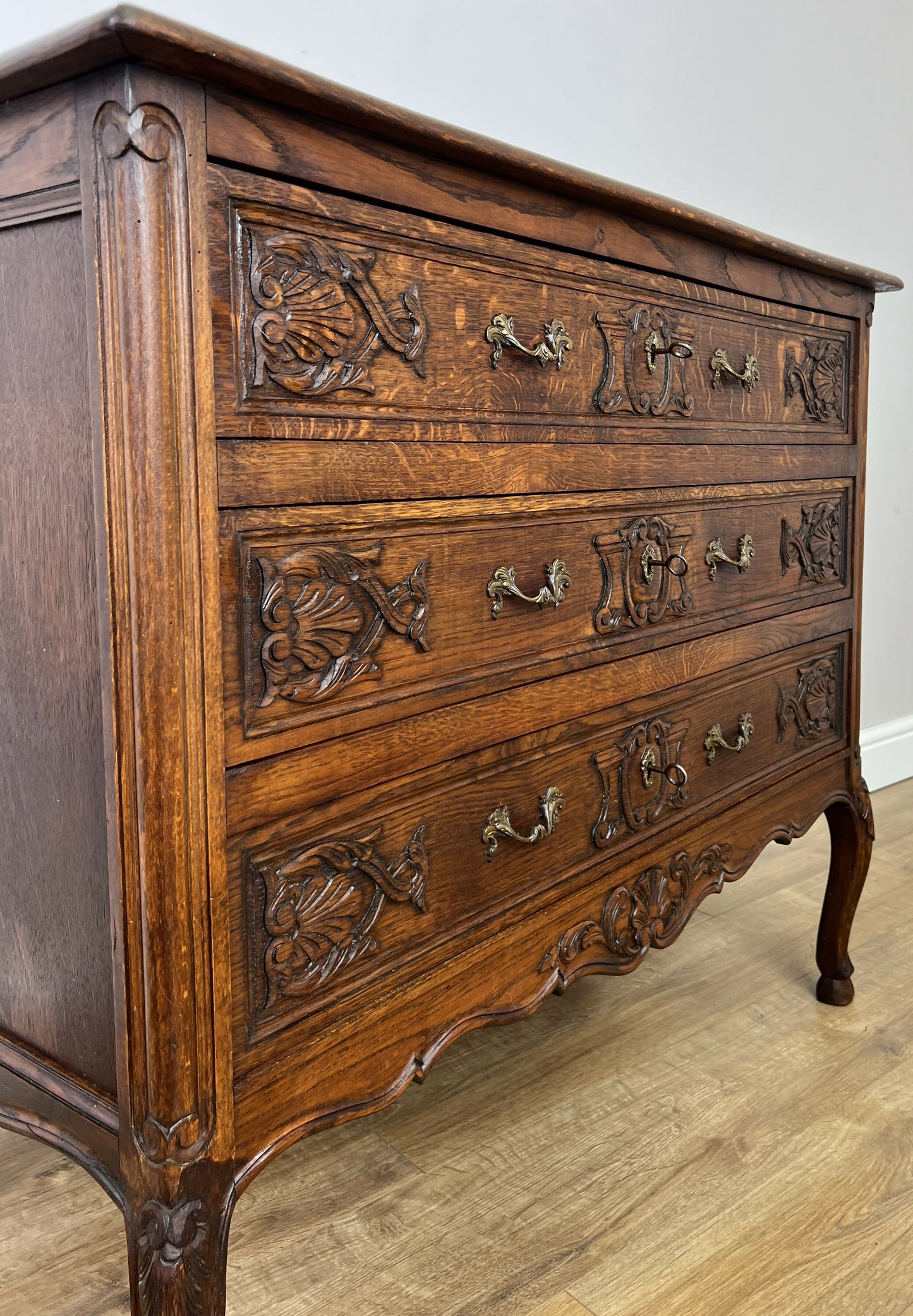 Chest of Drawers Vintage French Louis Oak 3 Drawers Carved Cabinet LOT 6252