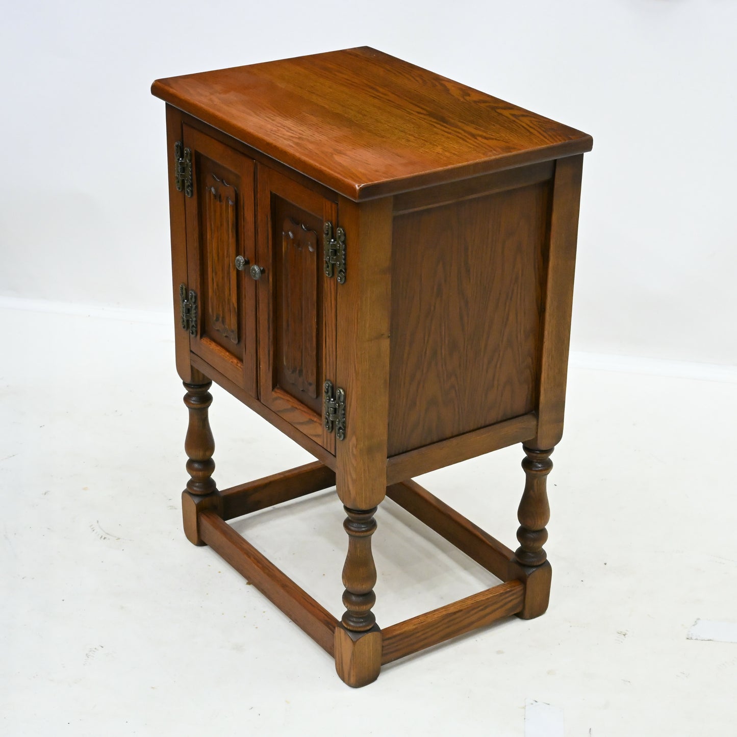 Old Charm Pedestal Cupboard Cabinet Linenfold Doors Tudor Brown FREE UK DELIVERY. SBR10924/0909E