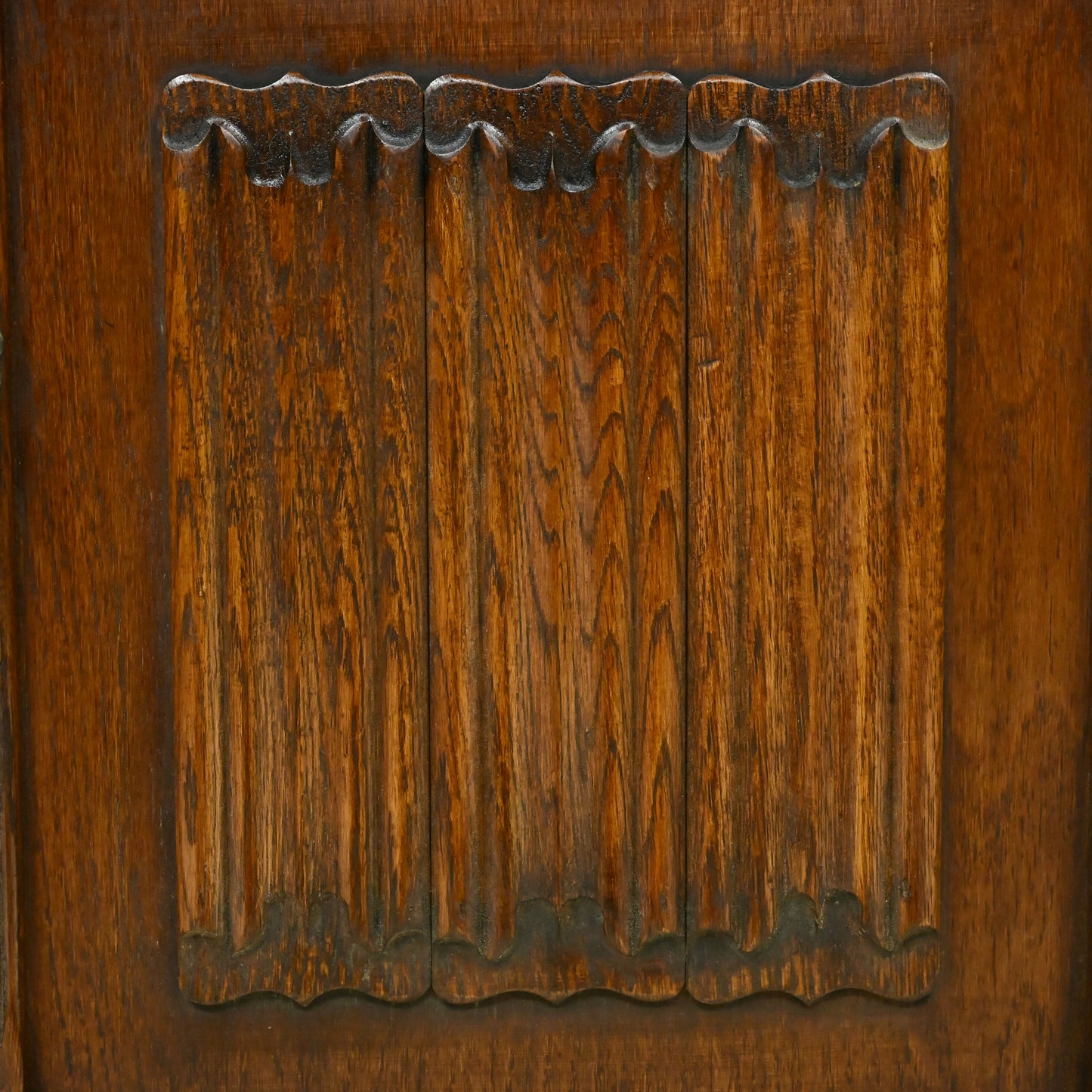 Old Charm Tall Corner Unit with Cupboard and Shelves Carvings FREE UK Delivery*. SBR10976/2509E