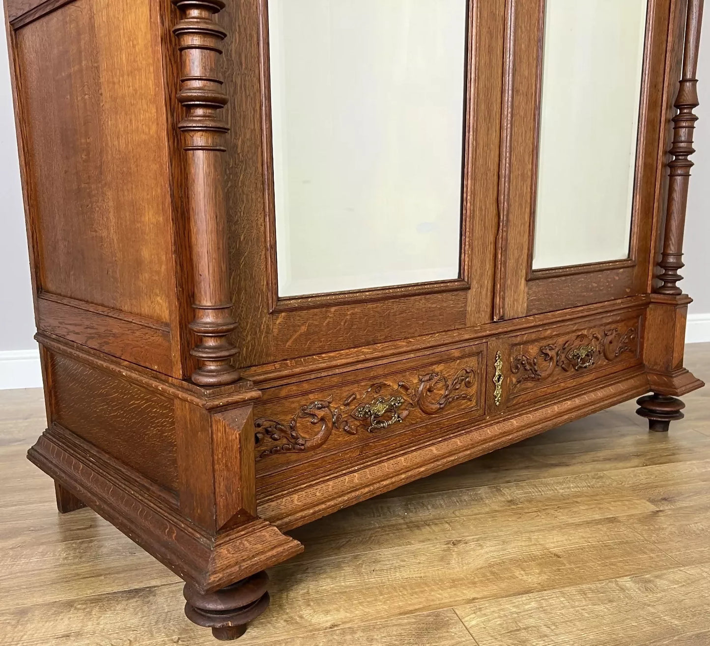Wardrobe Antique French Oak Two Door Mirrored Carved Armoire Cabinet LOT 6153