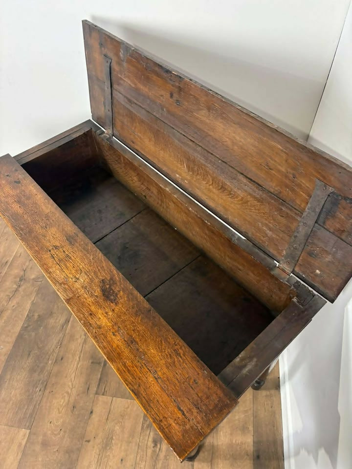 Antique Rustic Oak Side Table – Lift-Up Lid, Unique Construction