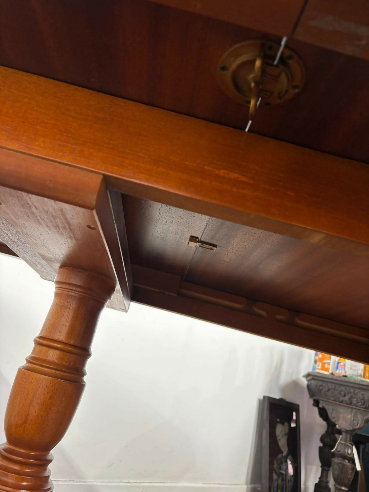 Reproduction Yew Regency Style Extending Dining Table