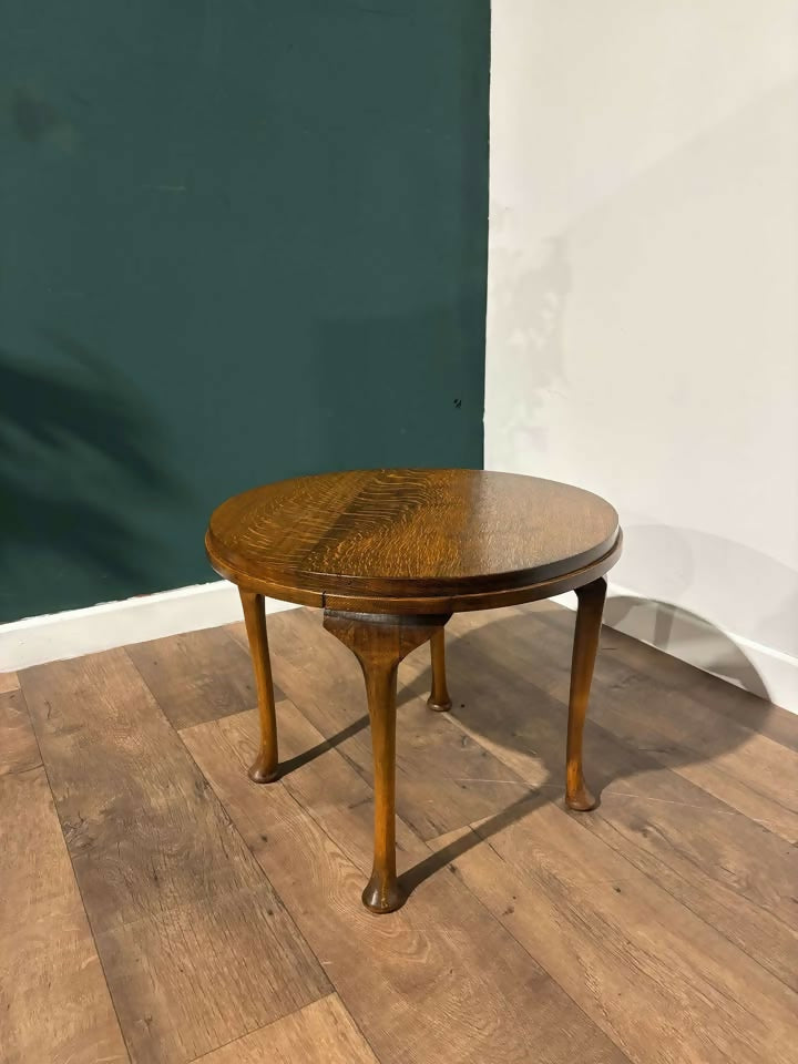 Vintage Oak Circular Side Table On Cabriole Supports3