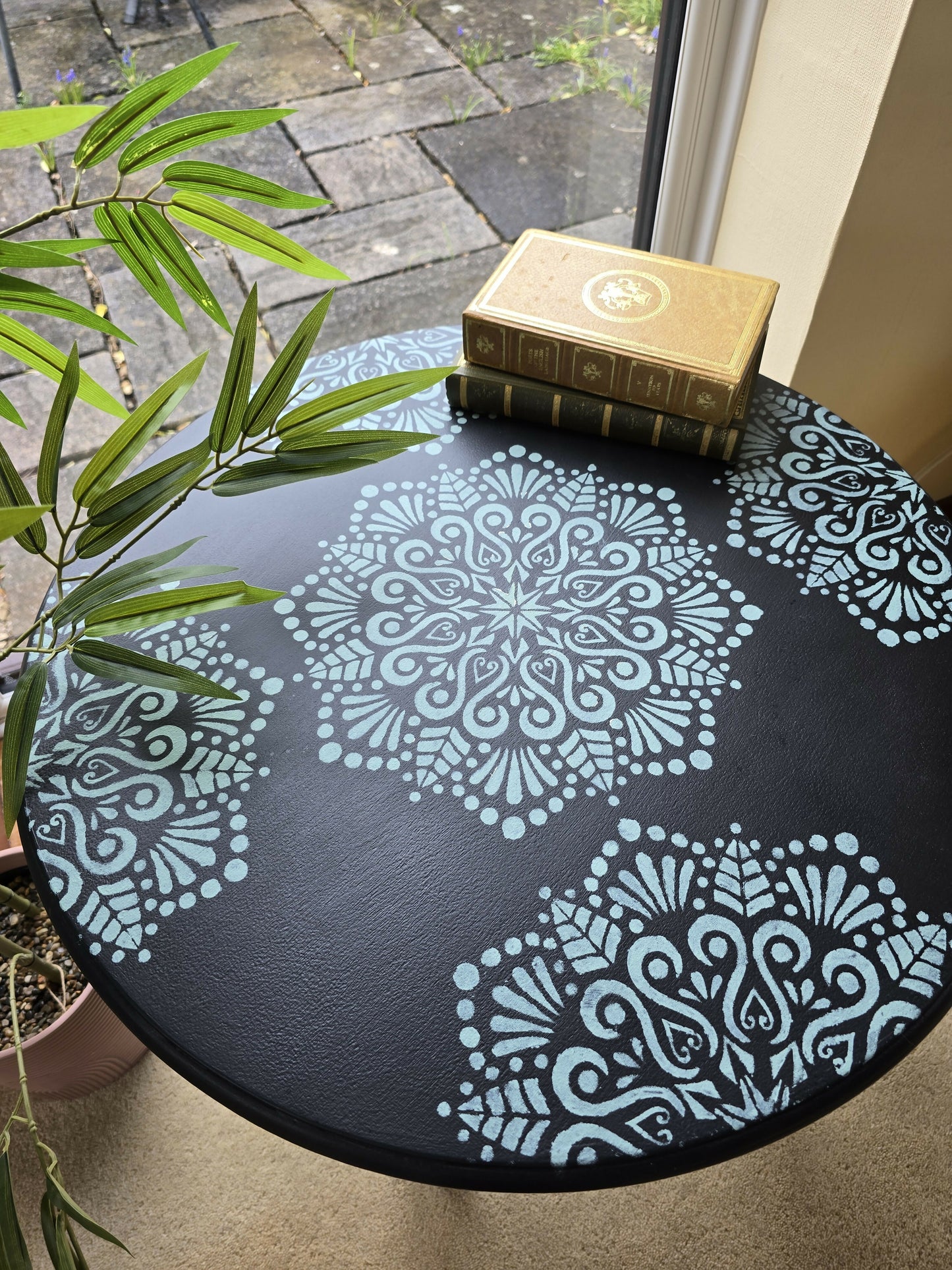 Side/End Table
