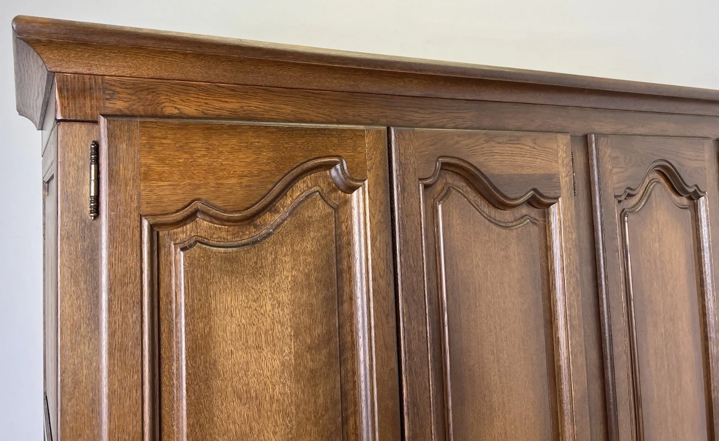 Wardrobe Vintage French Style Oak Four Door Carved Armoire LOT 4978