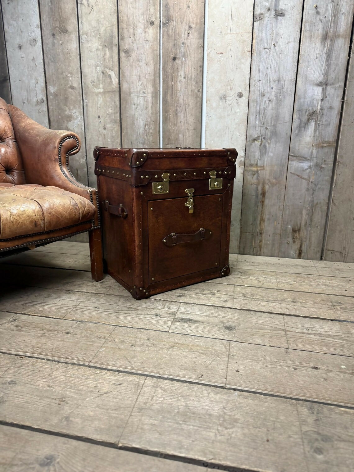Luxury bridle leather 1 draw bedside cabinet