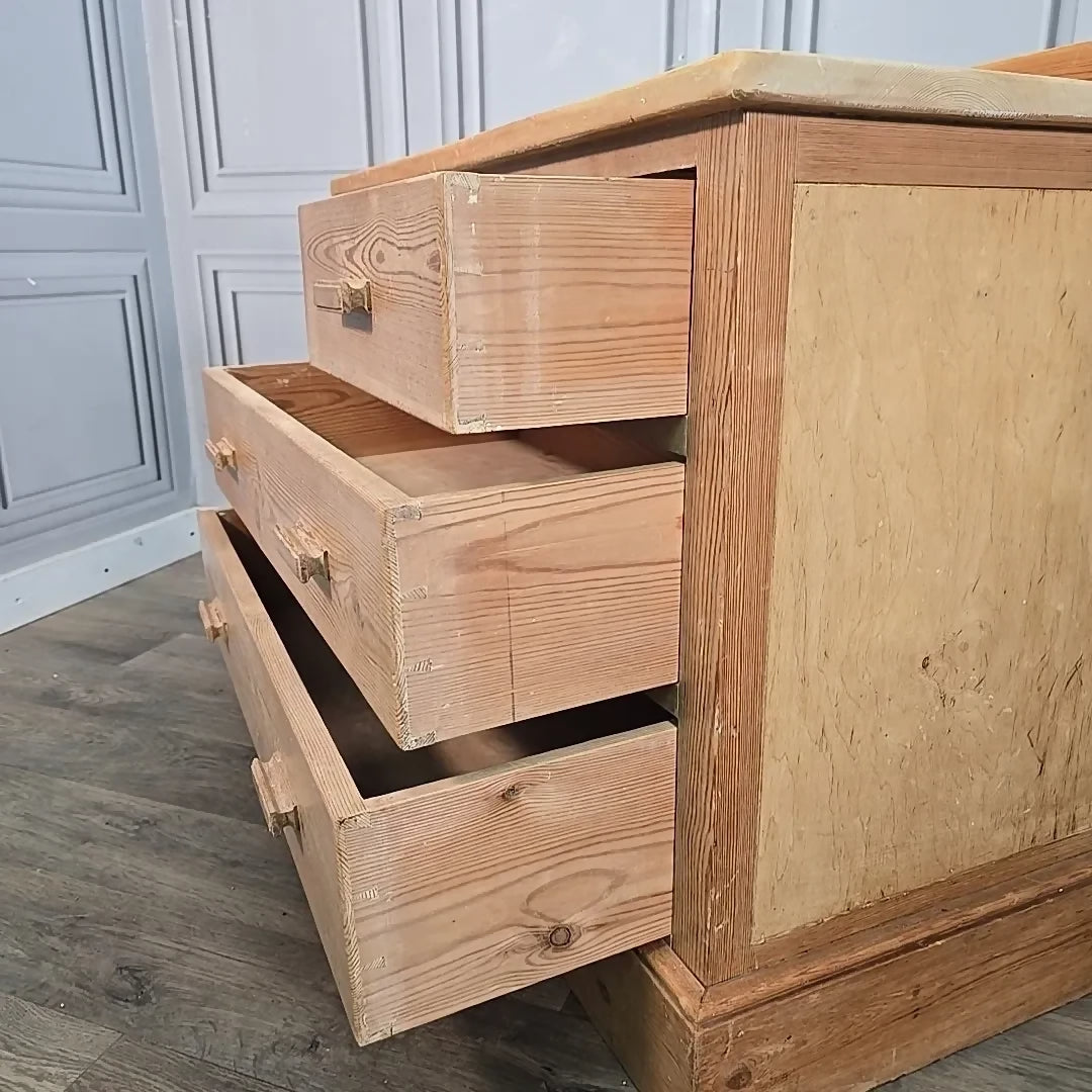 Vintage Chest of Drawers – Solid Pine - Rustic Farmhouse 4 Drawer Storage