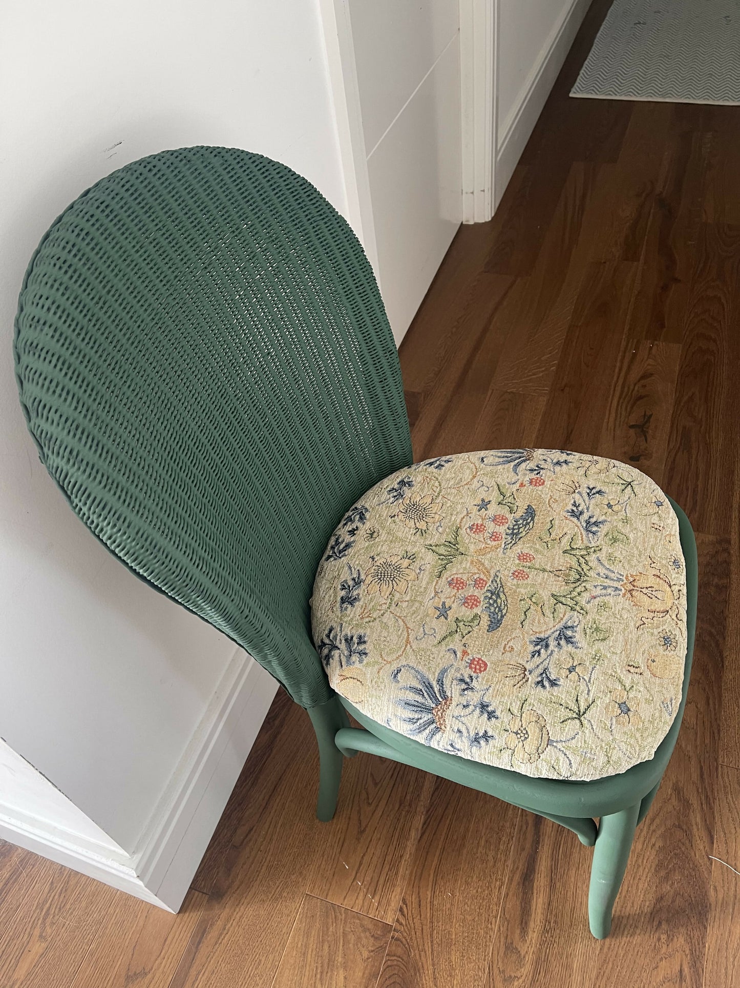 Copy of Lloyd loom dining/ accent chairs. Different colours. Different fabric. Choose the combination