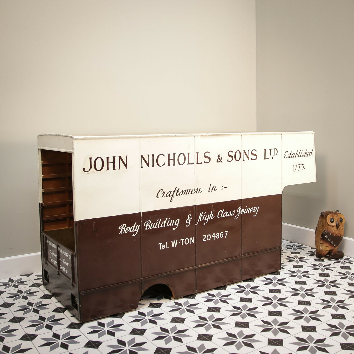 Scratch built lorry bodies in wood, Drop side, Luton and Flatbed Haulage Removals