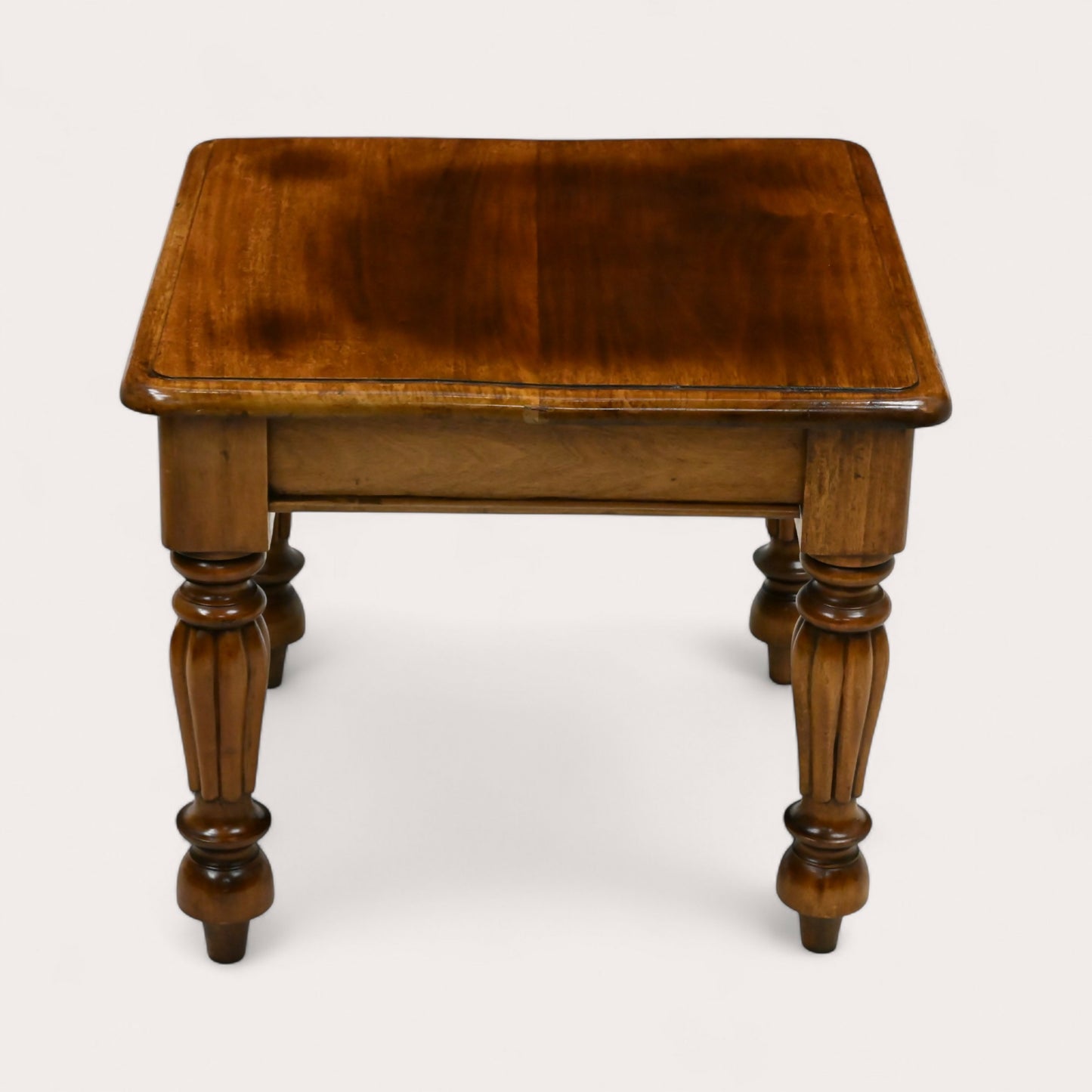 Square Mahogany Coffee Table Victorian Style 60cm x 60cm x 51cm FREE UK Delivery. SBR10617/2406E