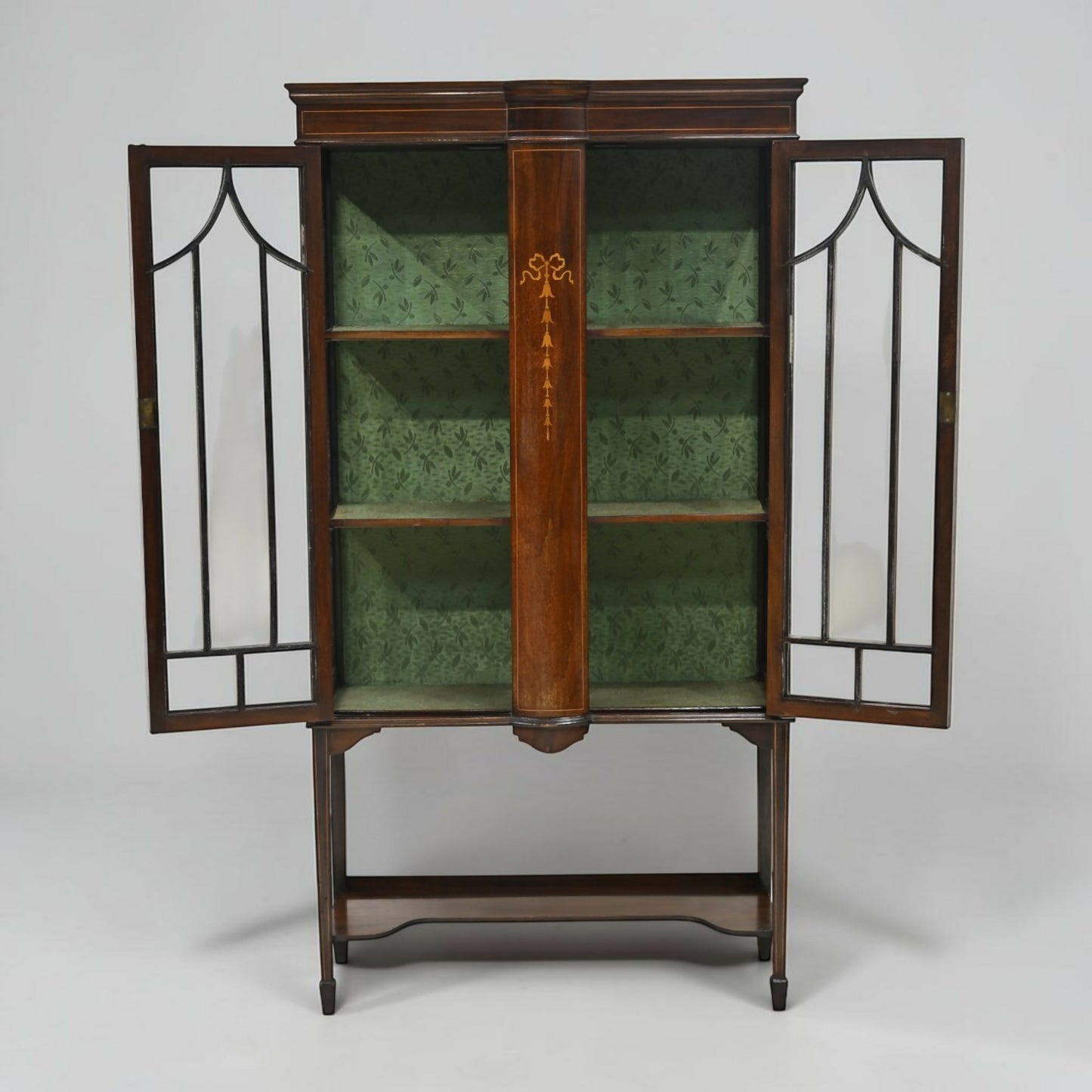 Edwardian Inlaid Mahogany Display Cabinet Leaded Glass Key & FREE UK Delivery