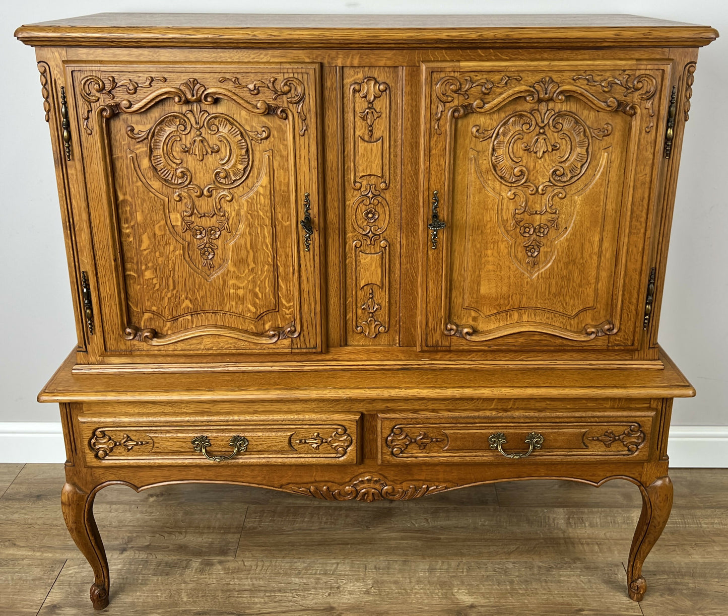 Cabinet Vintage French Louis XVI Oak Display Buffet Carved Sideboard LOT 6316