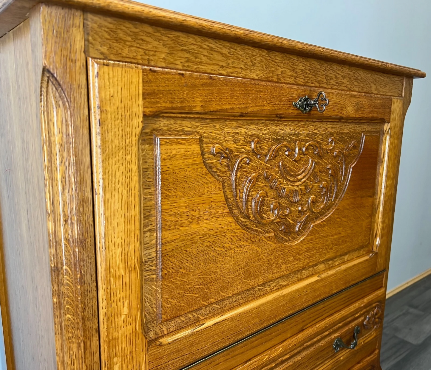 Cabinet Vintage French Louis XIV Style Writing Bureau Carved Sideboard LOT 3526