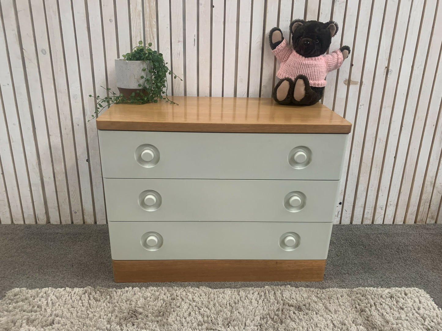 Retro Stag Nocturne Chest of 3 Drawers white and oak.