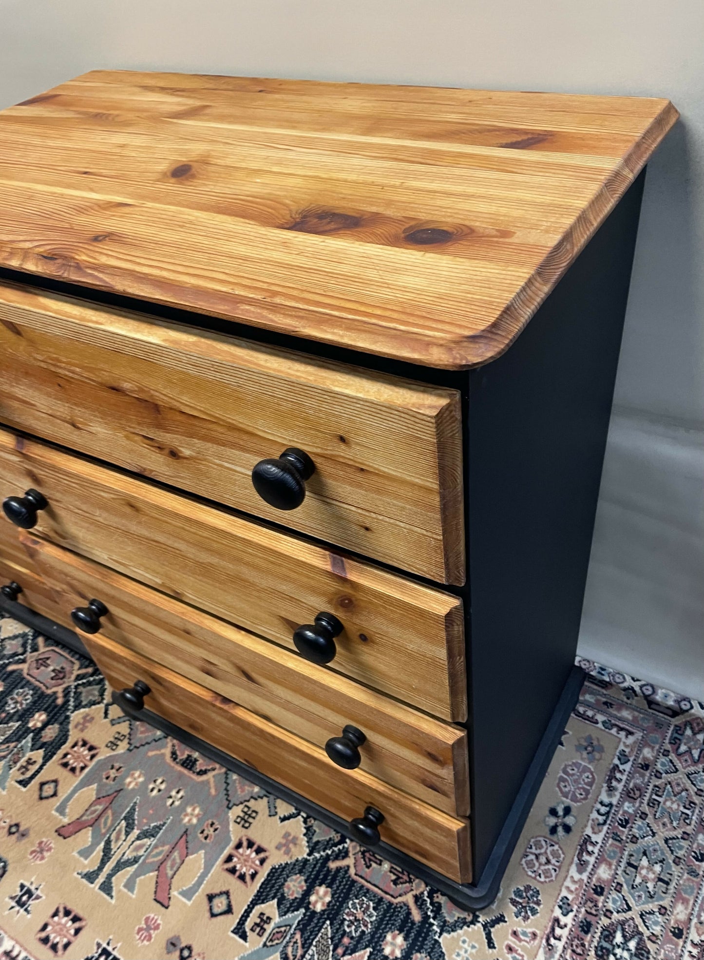 Pine Chest of 4 Drawers and matching bedside set of 3 drawers.