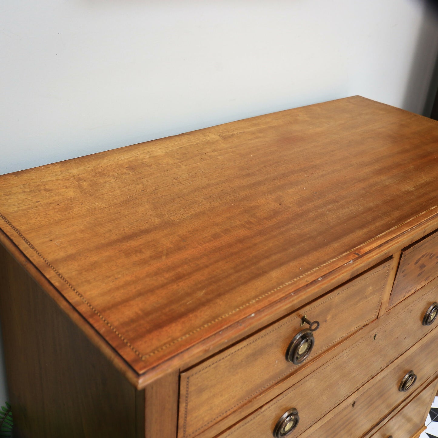 Edwardian Chest of Drawers in Mahogany with Satin Wood Ebony Stringing.