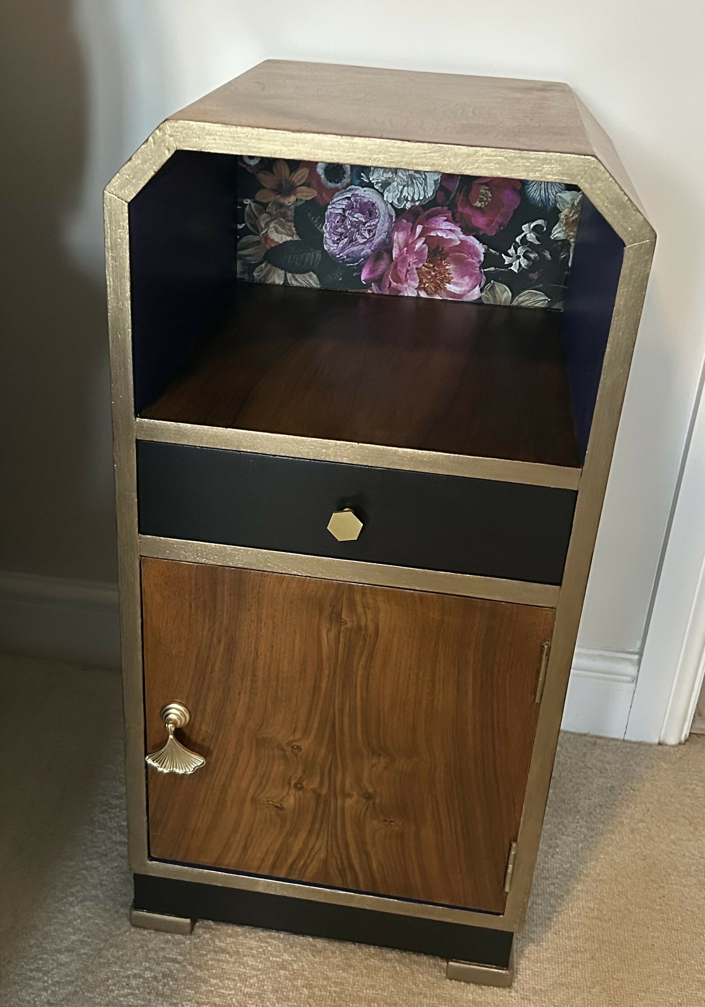 Art deco side table