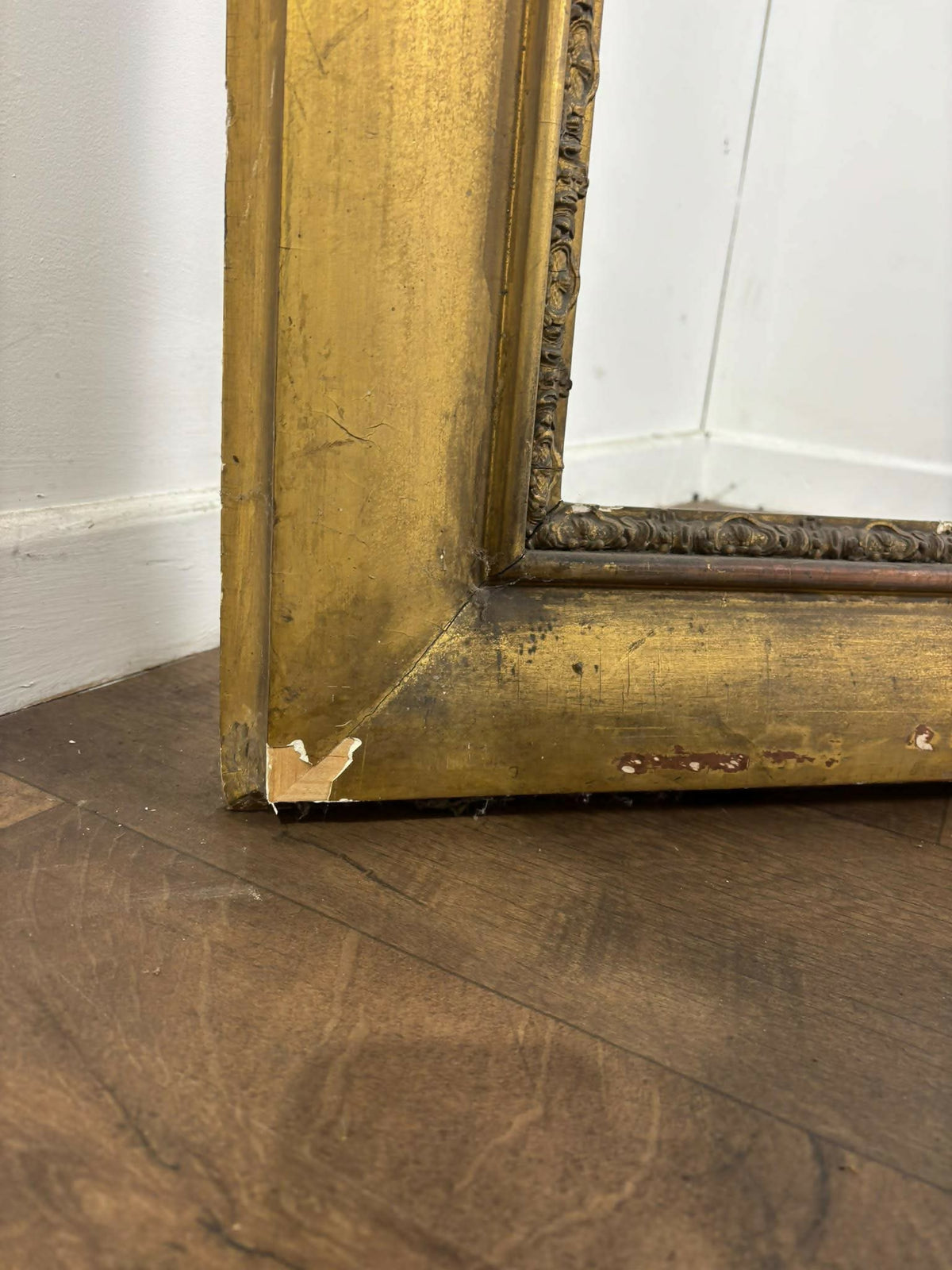 Late 19th Century Very Large Antique Gilt Decorative Picture Frame