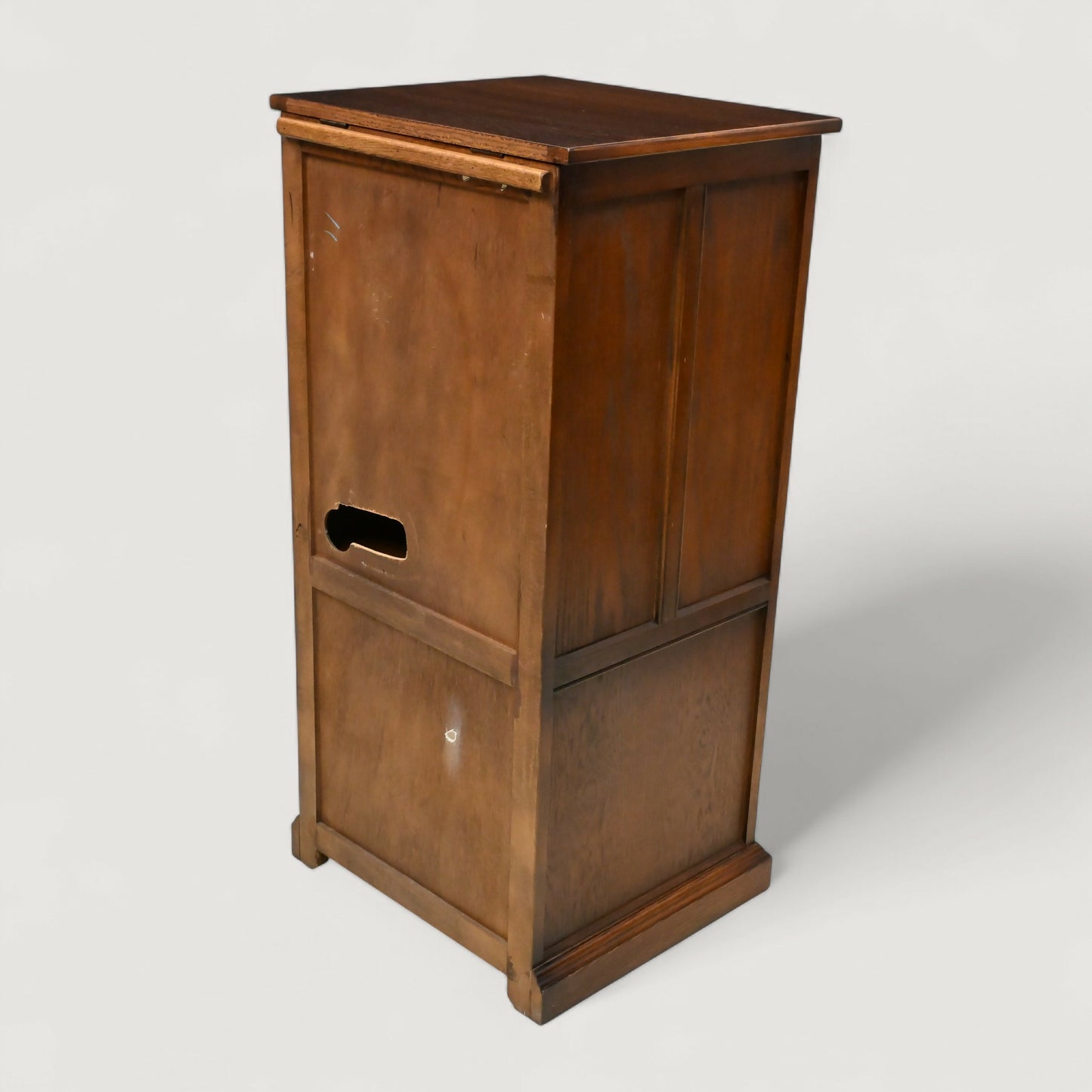 Old Charm Hi Fi/Record Cabinet 2 Adjustable Shelves Tudor Brown FREE UK Delivery. SBR10875/2908E