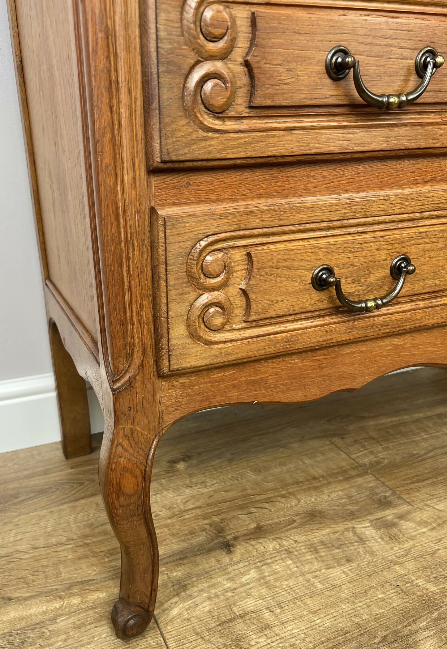 Chest of Drawers Vintage French Louis Oak 3 Drawers Carved Cabinet LOT 6250