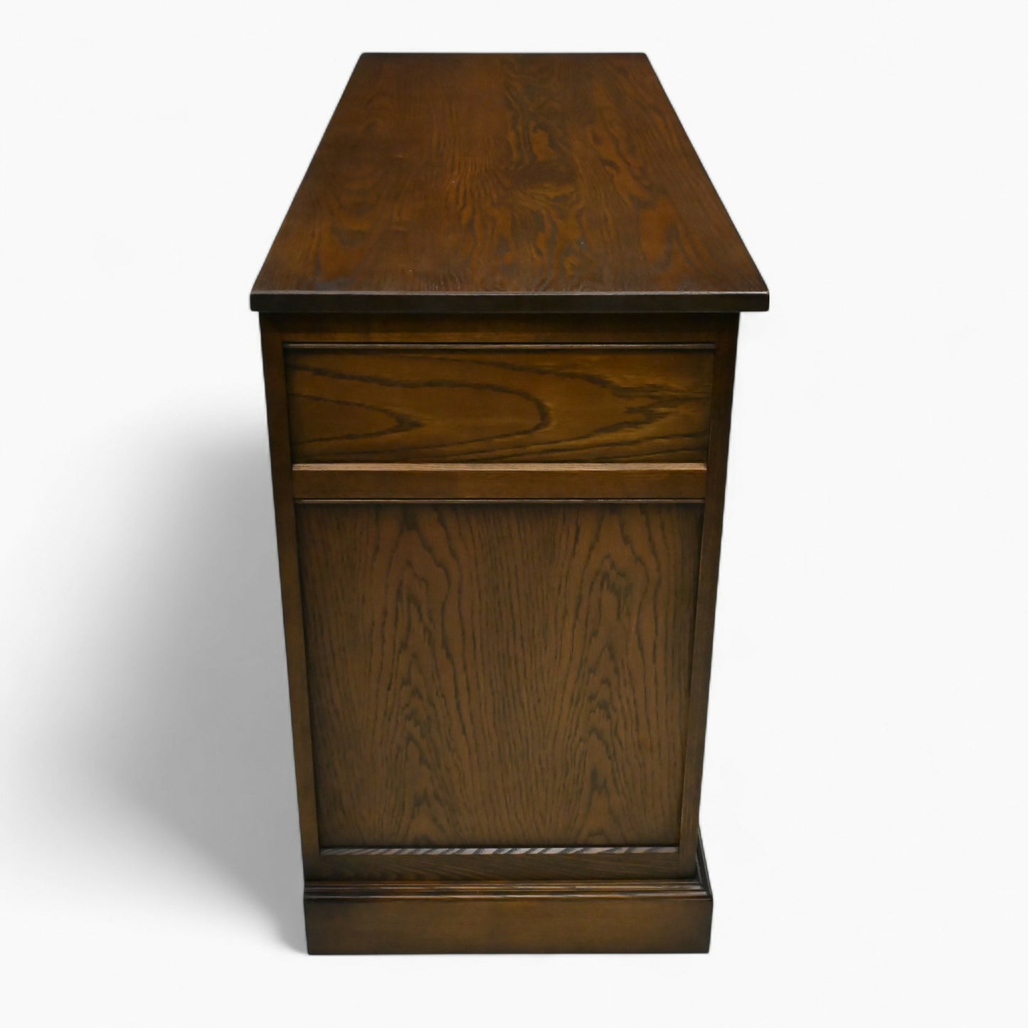 Old Charm Entertainment Cabinet TV Stand Model 2345 Light Oak FREE UK Delivery. SBR10500/2205E