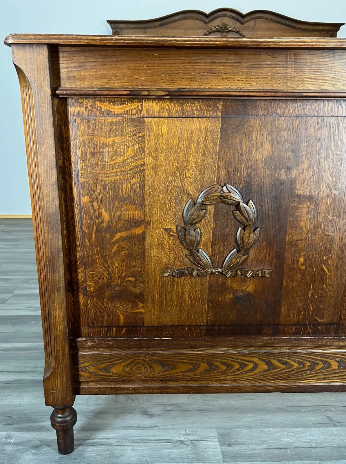Bed Antique French Style Double Bed Wood Frame Carved Headboard LOT 3239