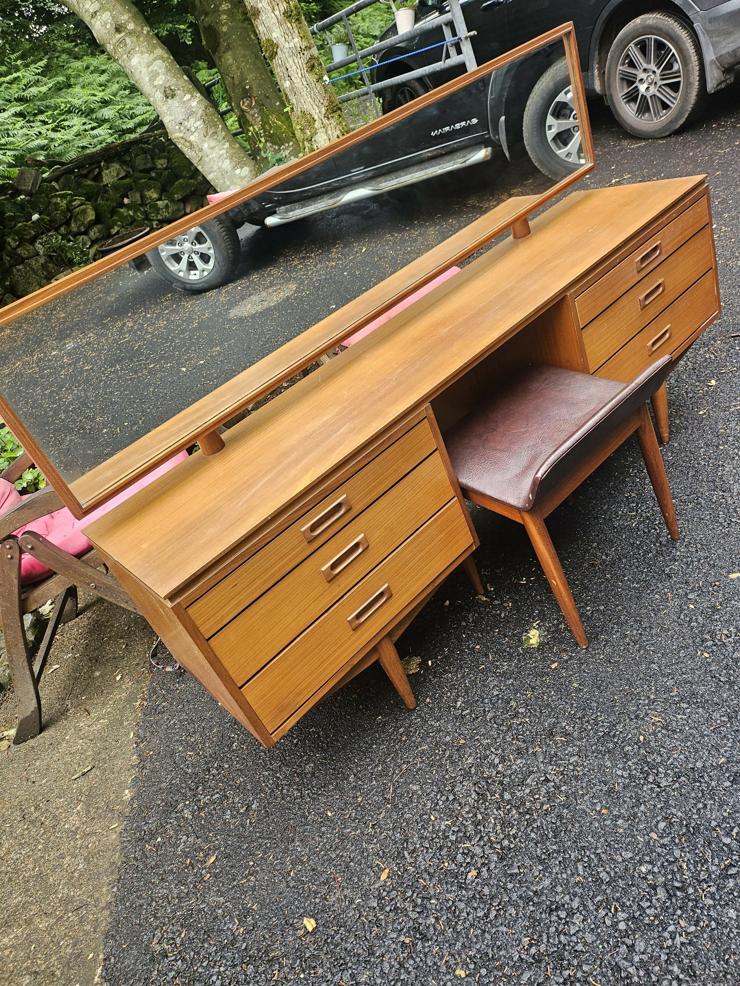 Mid Century Modern Dressing Table by White & Newton with stool and mirror