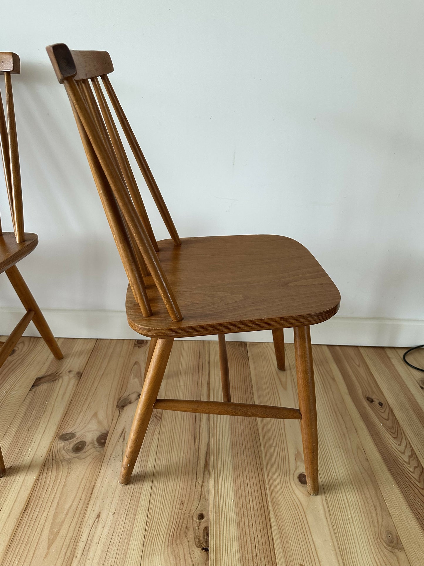 Vintage Set of 4 Mid Century Ercol Style Dining Chairs Stick Back Beech Chairs