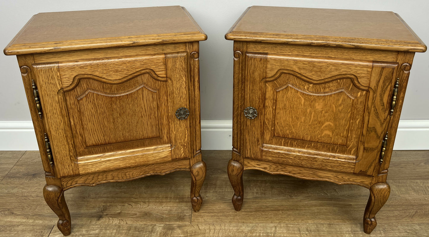 Pair of Bedside Tables Vintage French Louis Oak Nightstands Cabinets LOT 6217