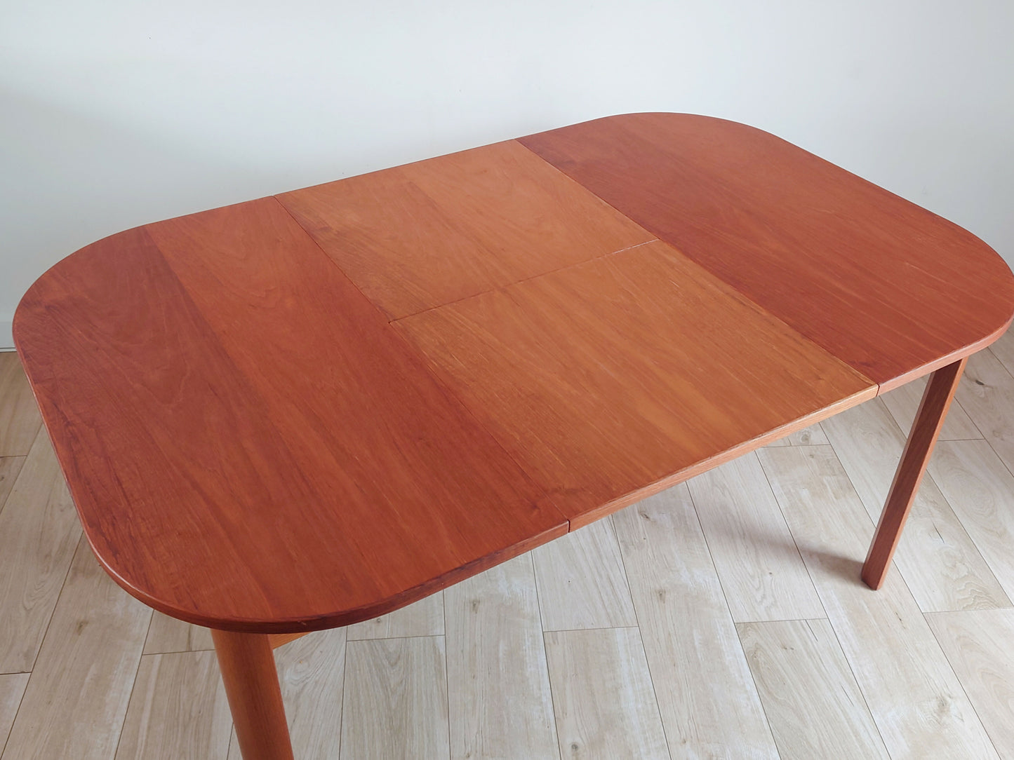Mid century retro dining table by Beaver and Tapley