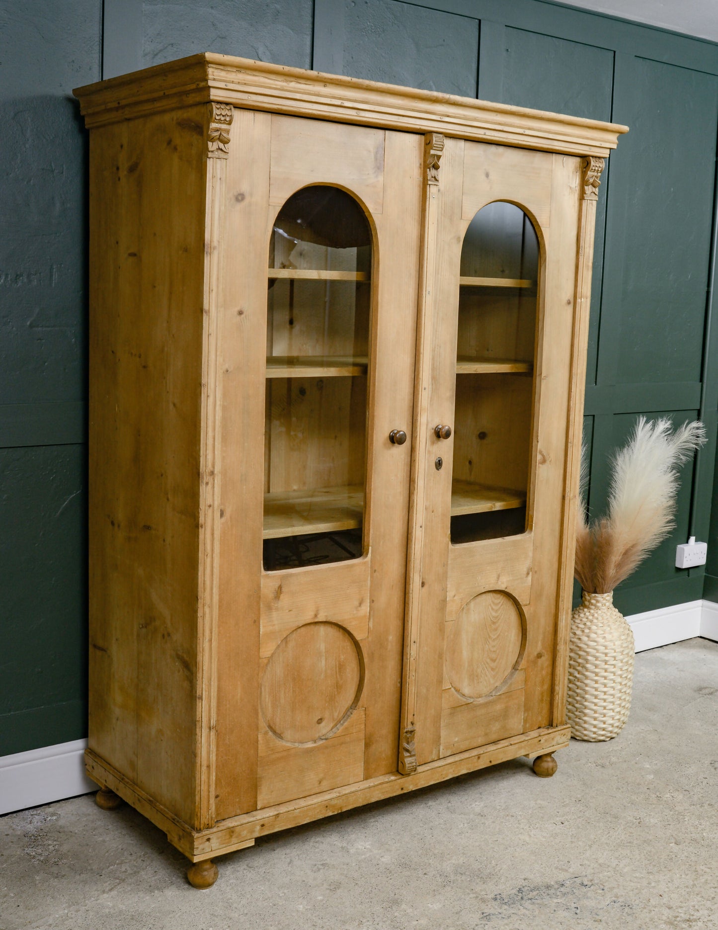 Farmhouse Pine Pantry Larder Cupboard / Housekeepers Cupboard / Wardrobe