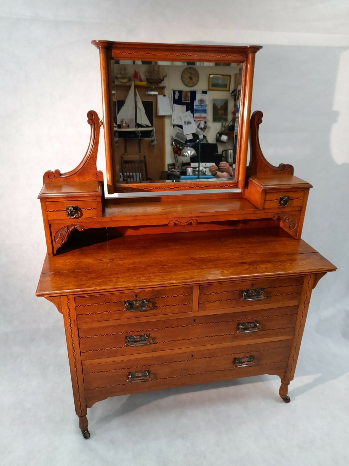 Oak Dressing Table Arts & Crafts complete with mirror and inlay detail