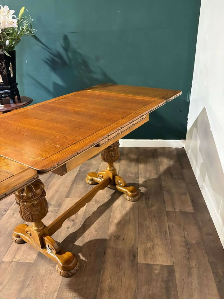 Vintage Honey Oak Draw Leaf Dining Tablec