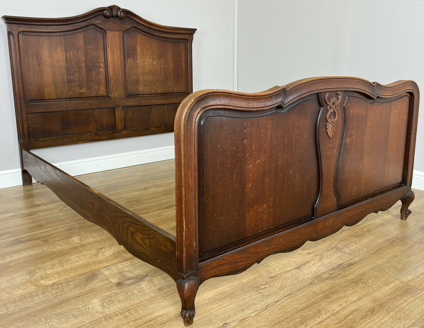 Bed Vintage French Louis XVI Oak Double Bed Frame Carved Headboard LOT 6378