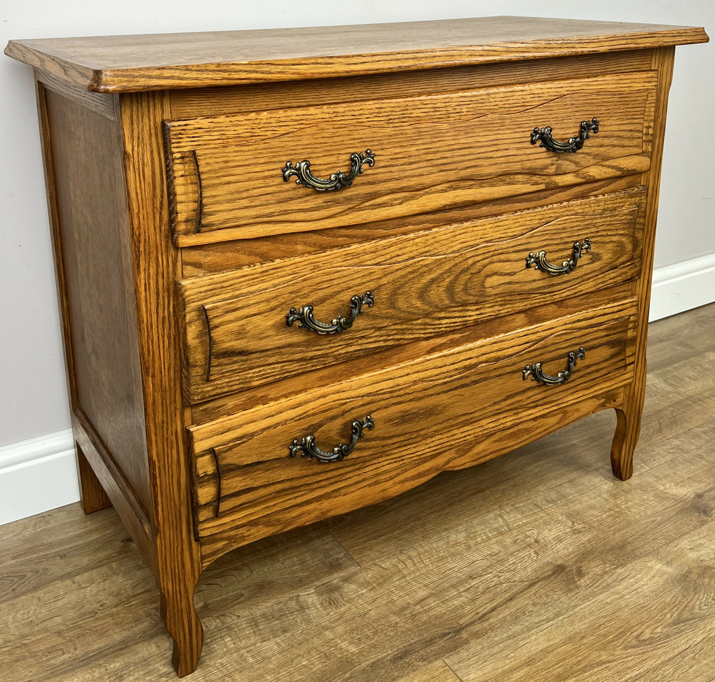 Chest of Drawers Vintage French Louis Oak 3 Drawers Carved Cabinet LOT 6256