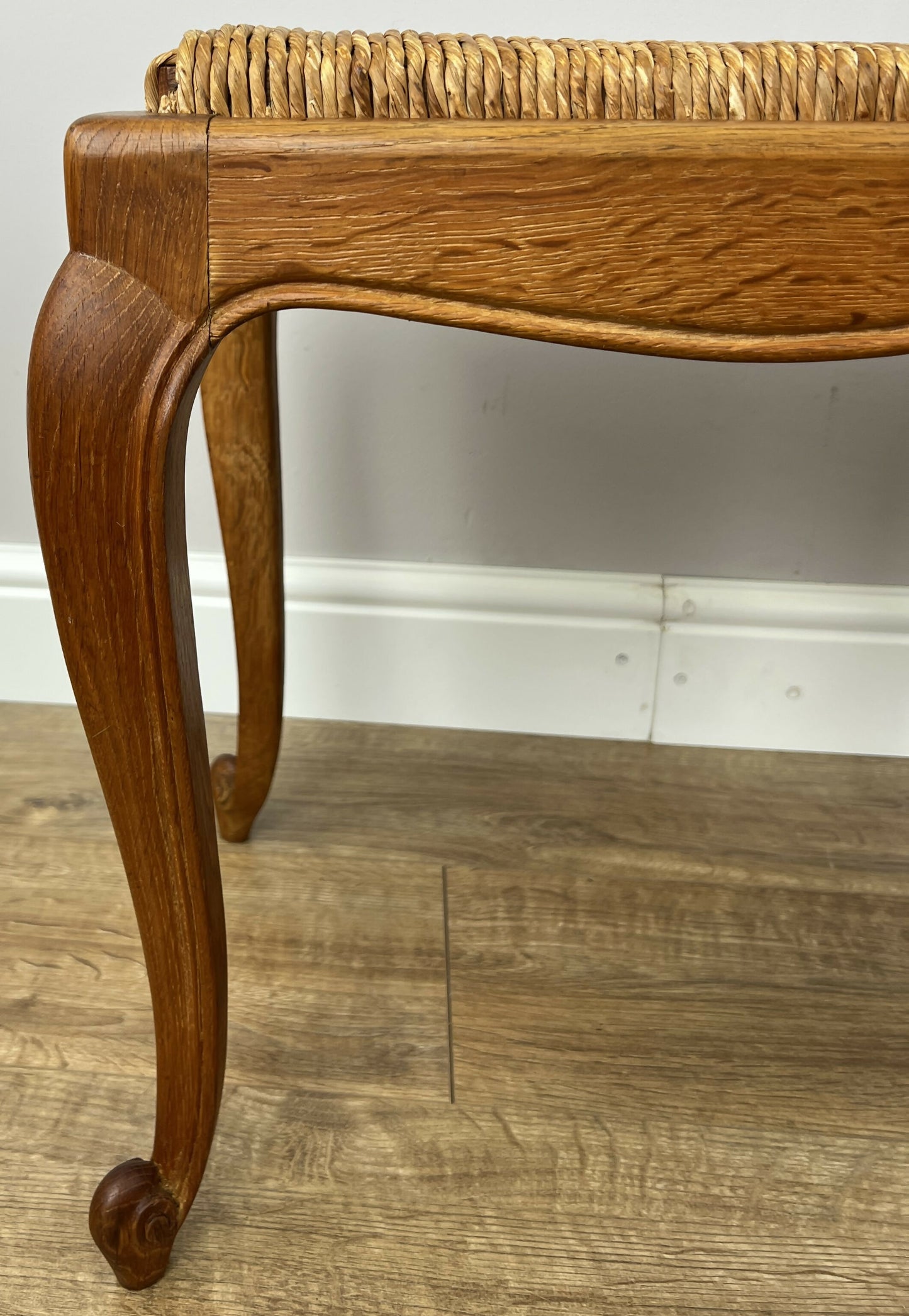 Footstool Vintage French Louis Style Oak Table Rush Seat Carved Stool LOT 6213