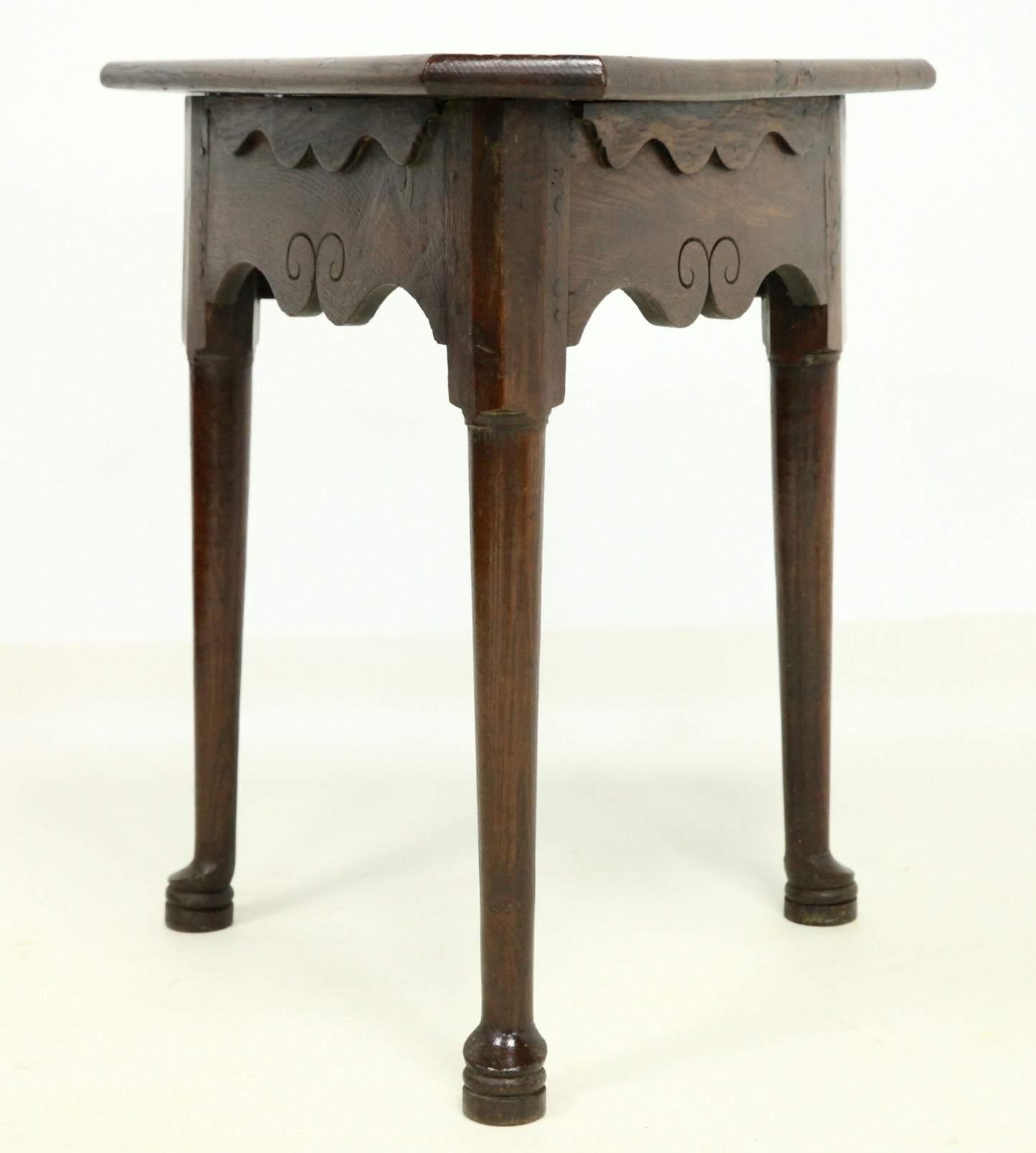 18th Century English Oak Cricket Table Tripod Legs FREE Nationwide Delivery. SBR4244/1010V4